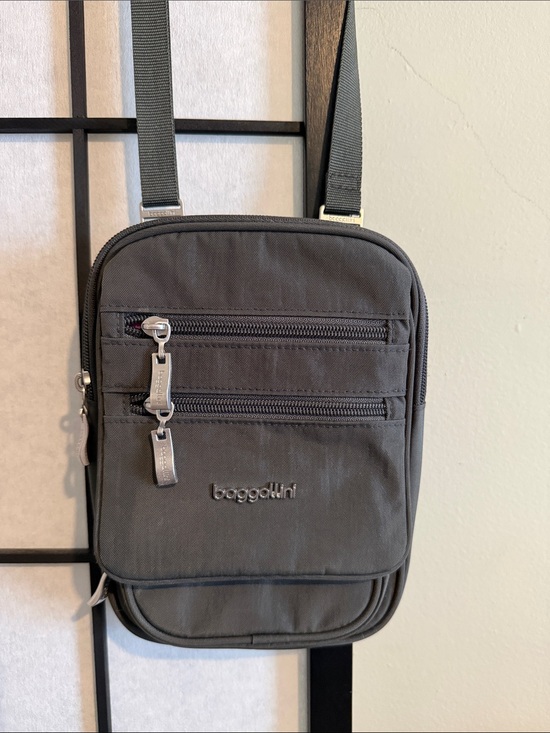 Baggallini Handbags - Baggallini Charcoal Gray Compact Crossbody Organizer